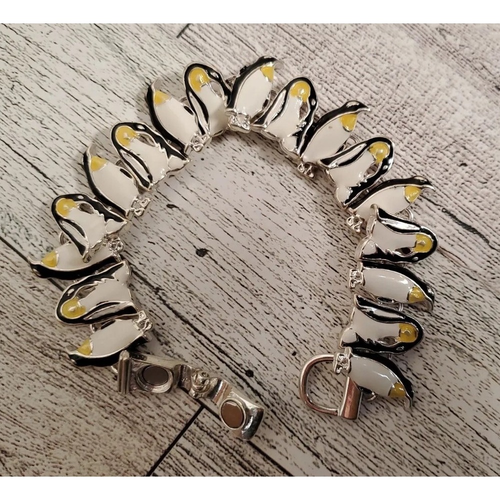 Penguin Bracelet Magnetic Clasp Fashion Jewelry White Black Yellow Bird Aquatic